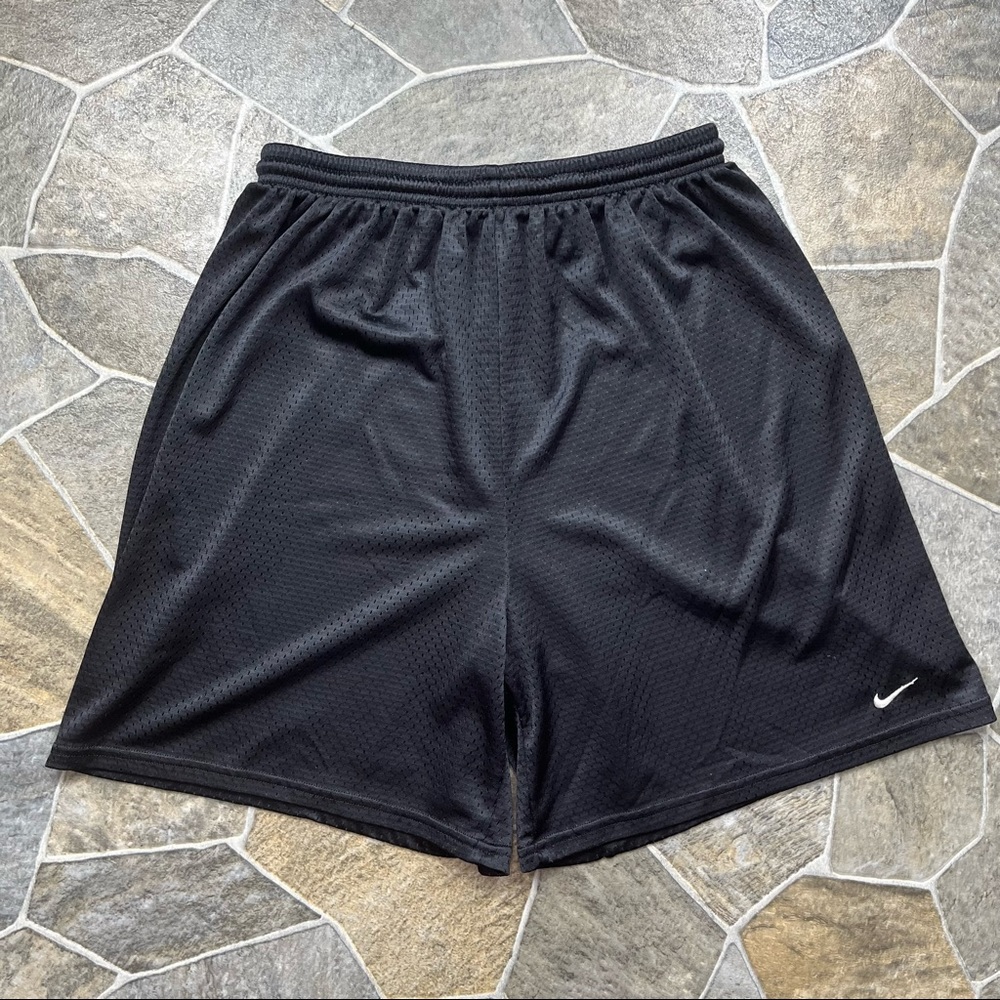 Nike Basketball Shorts - Picture 2 of 11